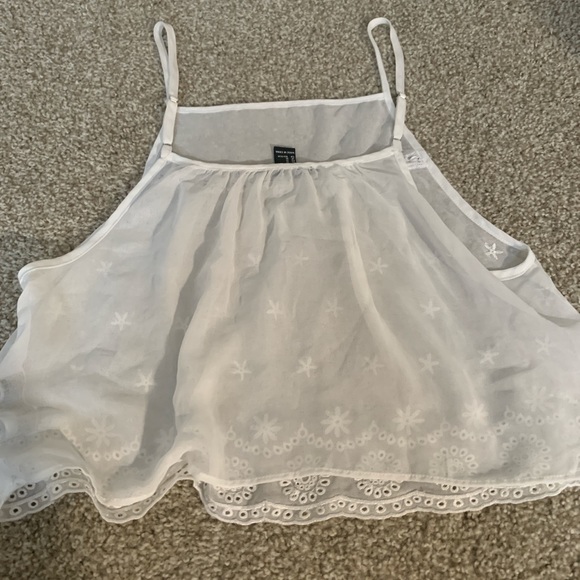 White sheer tank! - Picture 3 of 4